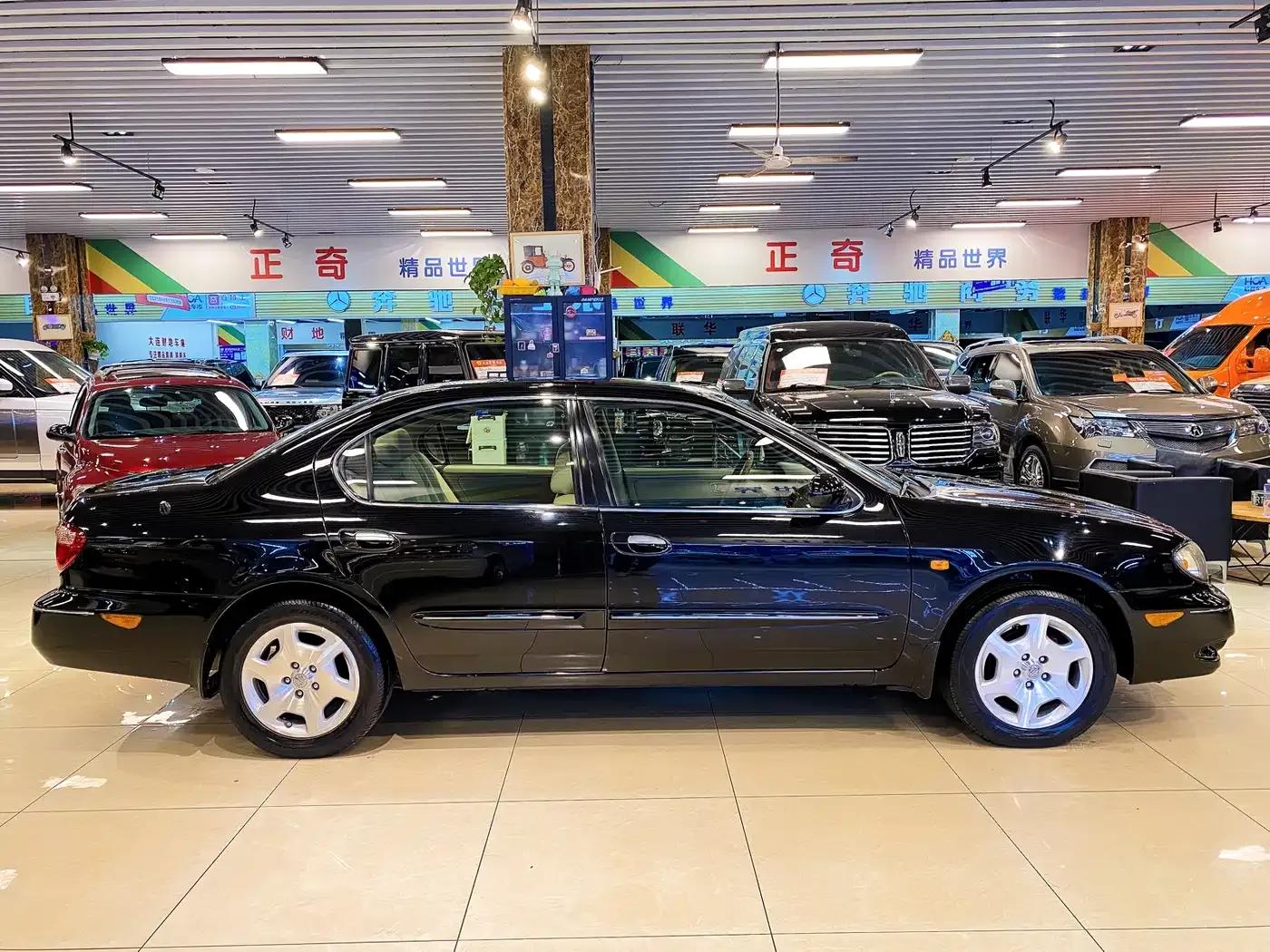 2004 Cefiro 2.0 G — миниатюра 6