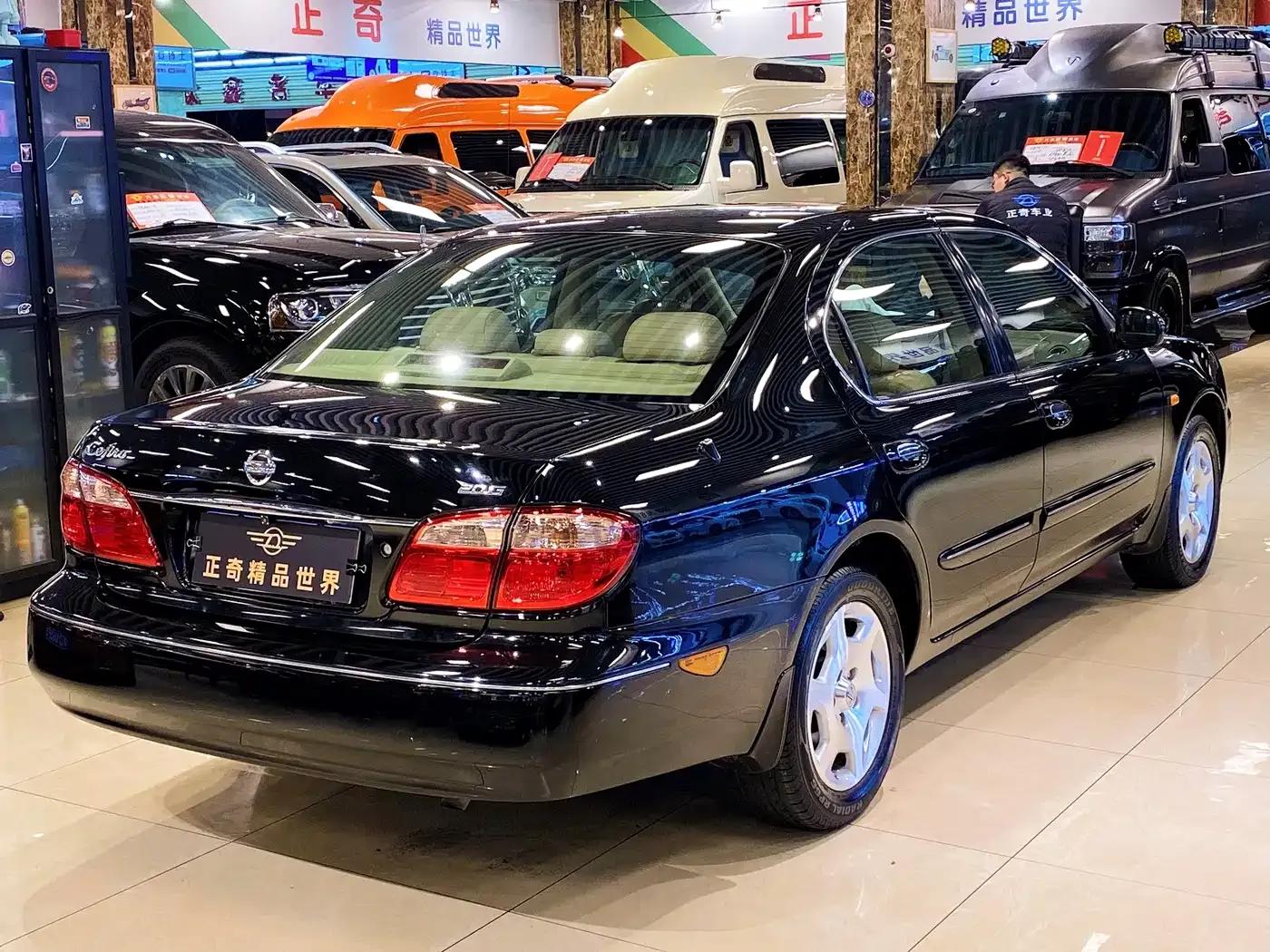2004 Cefiro 2.0 G — миниатюра 7