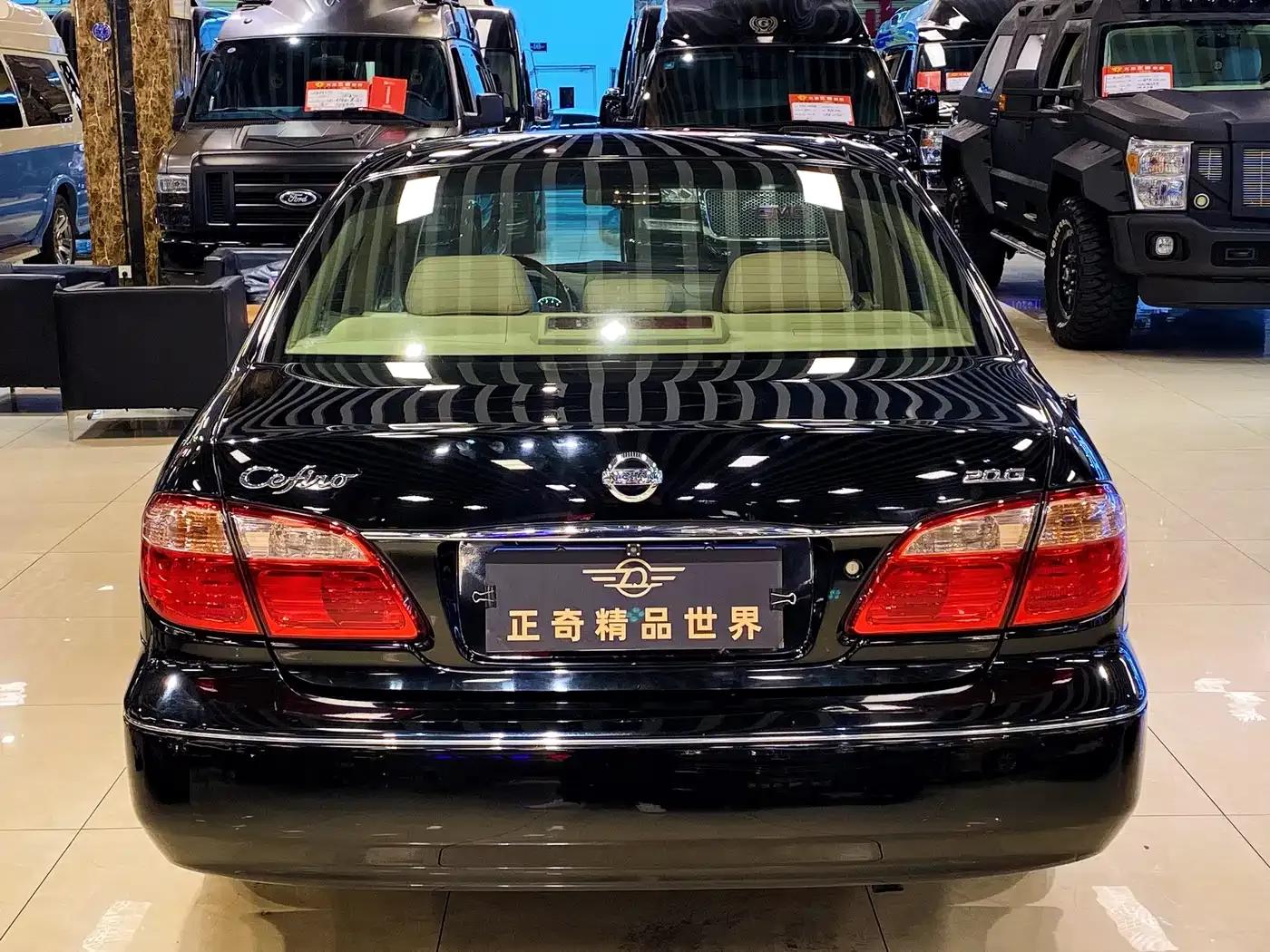 2004 Cefiro 2.0 G — миниатюра 8