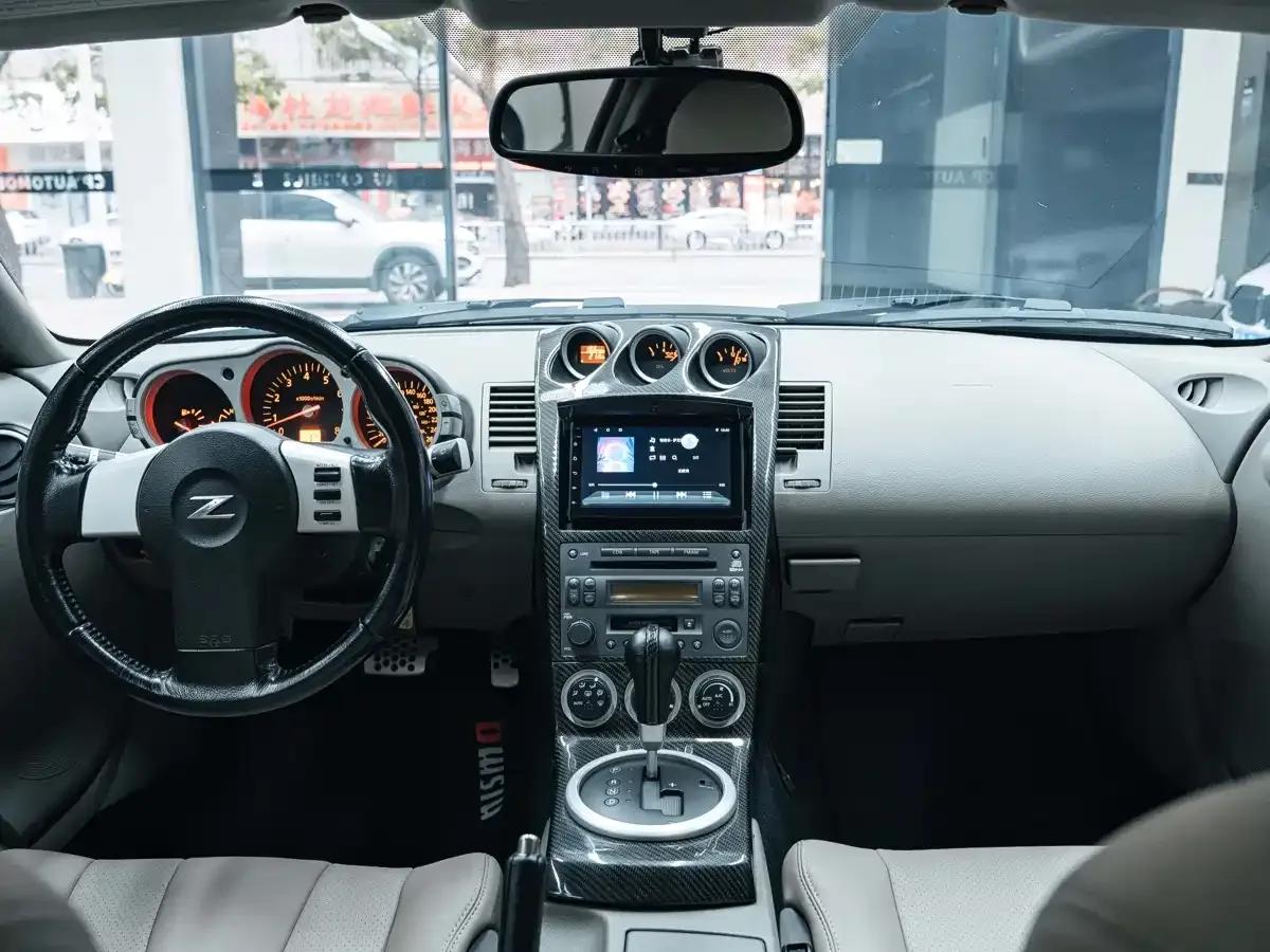 Nissan 350Z 2004 model 3.5 AT — миниатюра 12
