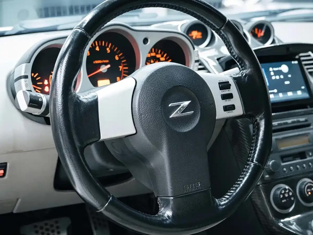 Nissan 350Z 2004 model 3.5 AT — миниатюра 14