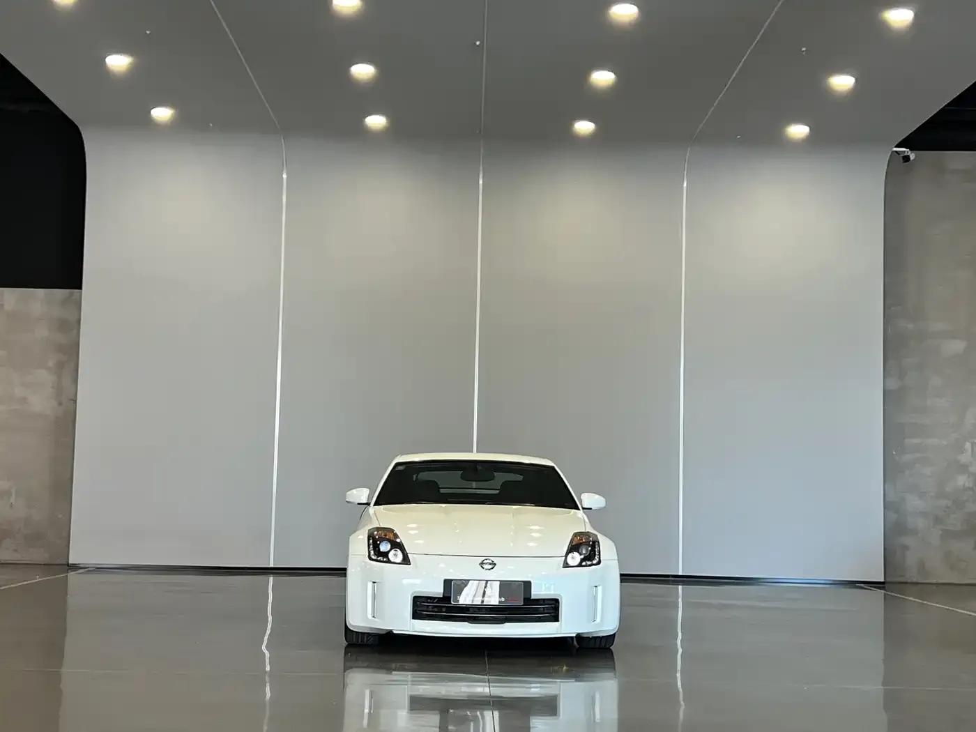 Nissan 350Z 2006 3.5 MT — миниатюра 2