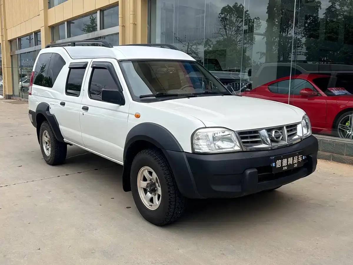Nissan ZN van 2011 model 2.4L 4WD standard 5-seater ZN6493 — миниатюра 2