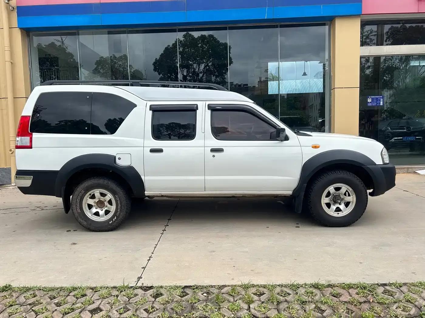 Nissan ZN van 2011 model 2.4L 4WD standard 5-seater ZN6493 — миниатюра 4