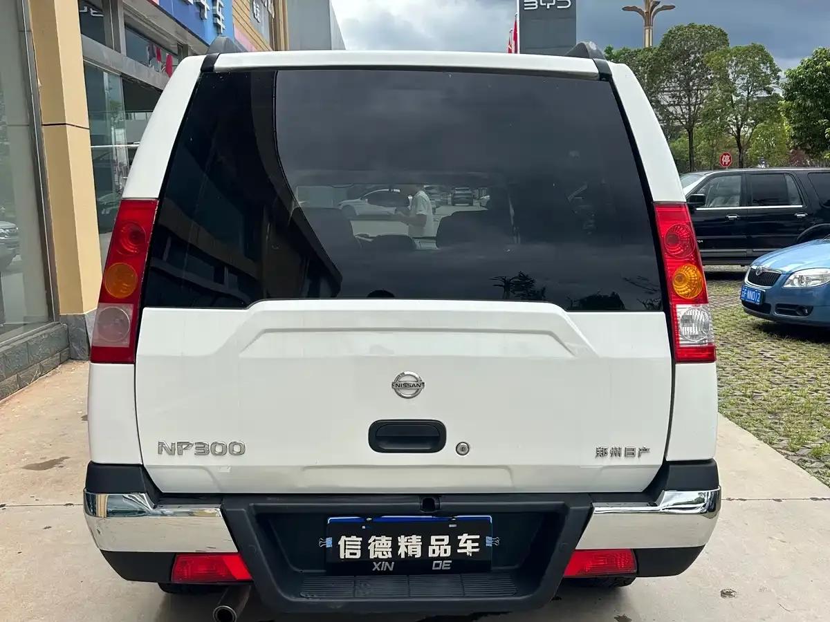 Nissan ZN van 2011 model 2.4L 4WD standard 5-seater ZN6493 — миниатюра 5