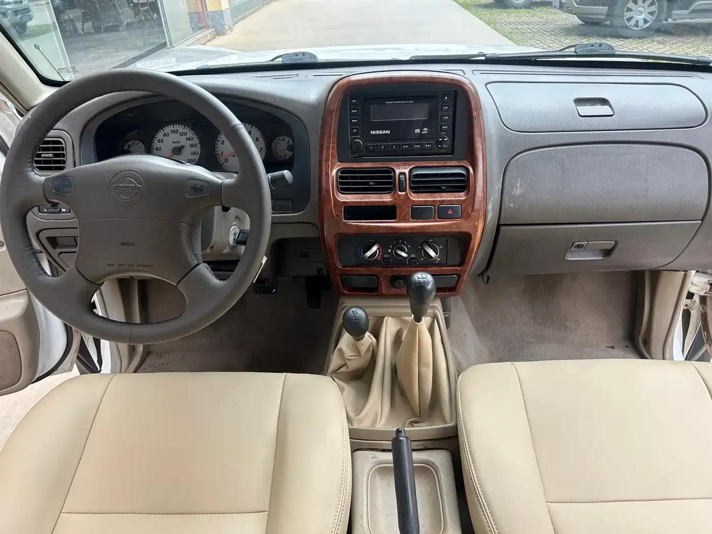 Nissan ZN van 2011 model 2.4L 4WD standard 5-seater ZN6493 — миниатюра 10
