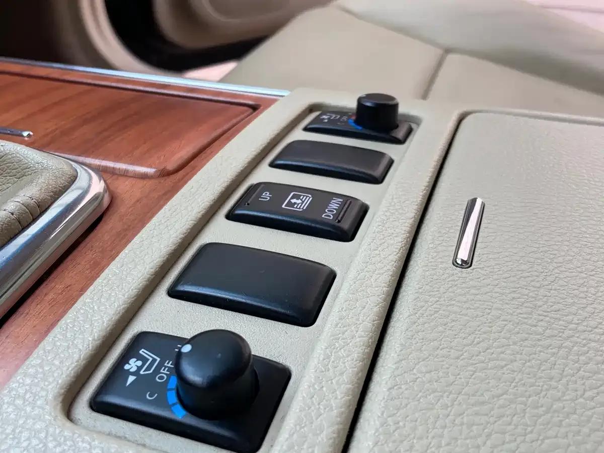 Elegance 2005 350 Luxury Navigation Edition — миниатюра 18