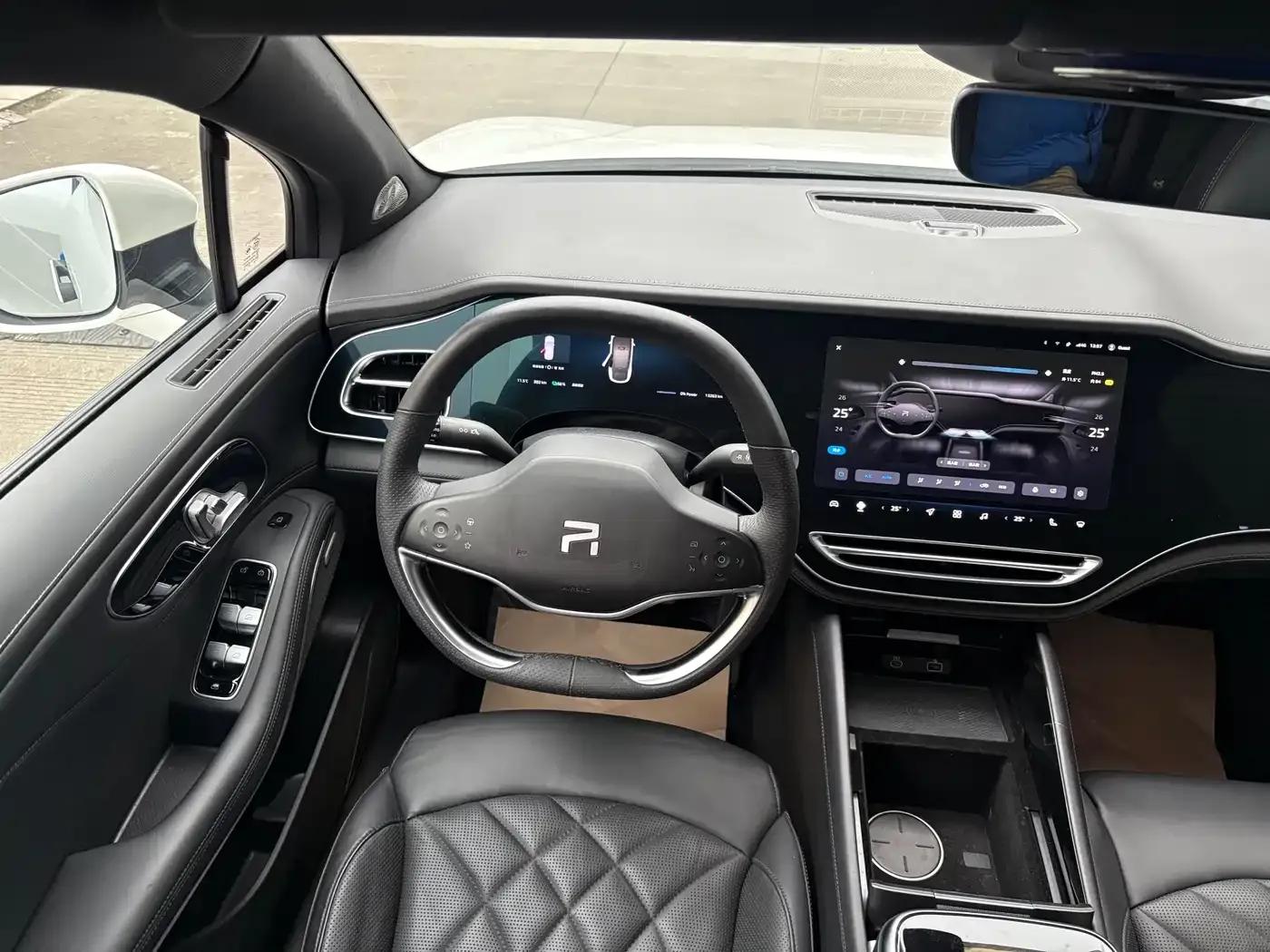 Feifan R7 2023 Rear-Wheel Drive Screen Dominator Edition — миниатюра 14