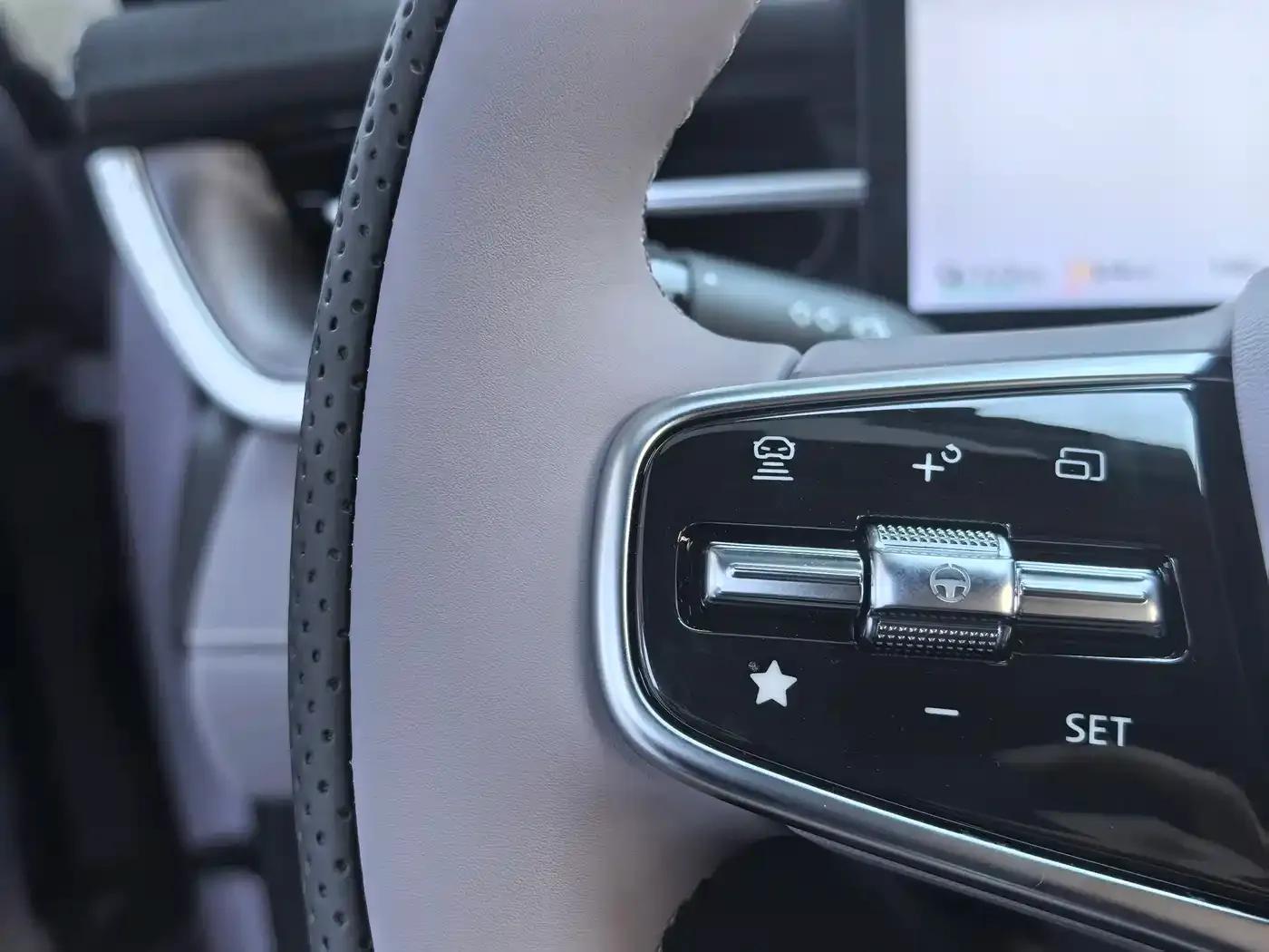 Roewe M7 DMH 2025 160km Enjoy Edition — миниатюра 18