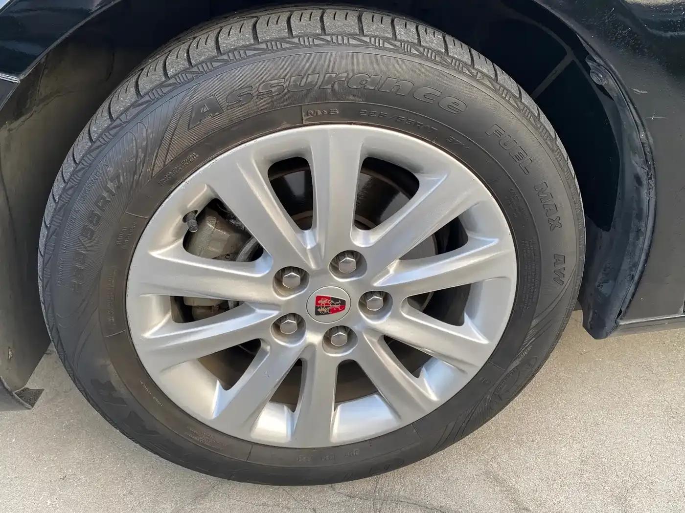 Roewe 950 2012 2.0L Comfort Edition — миниатюра 16