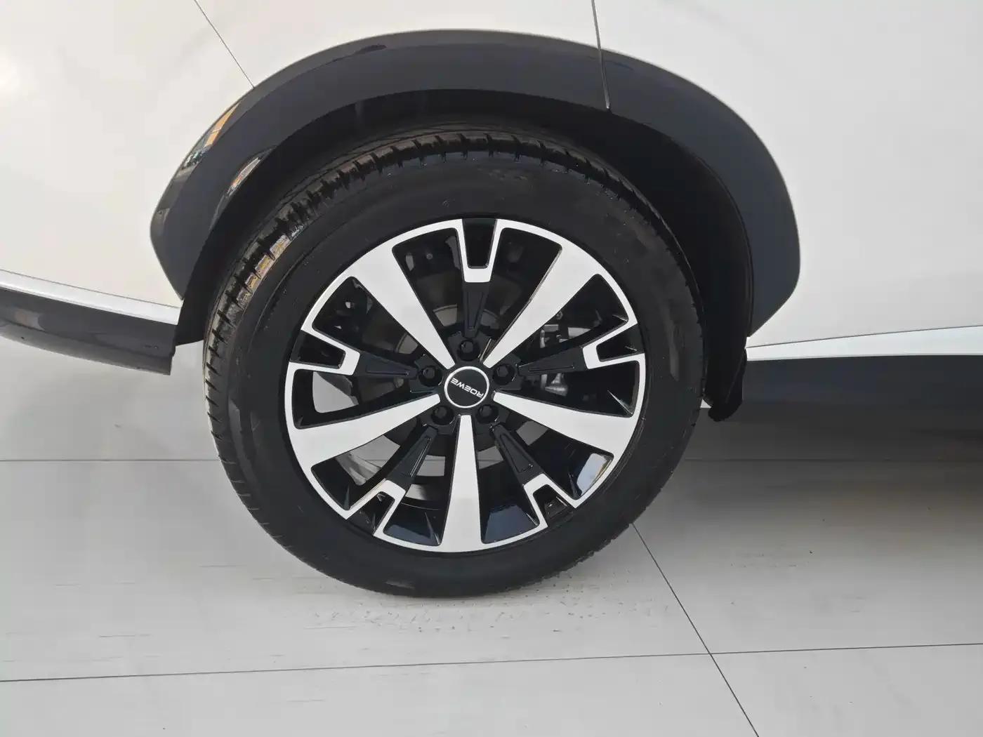 Roewe D5X DMH 2024 Model 135 Tech Edition — миниатюра 17