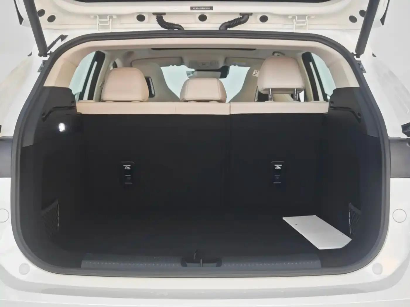 Roewe D5X DMH 2024 Model 135 Tech Edition — миниатюра 19