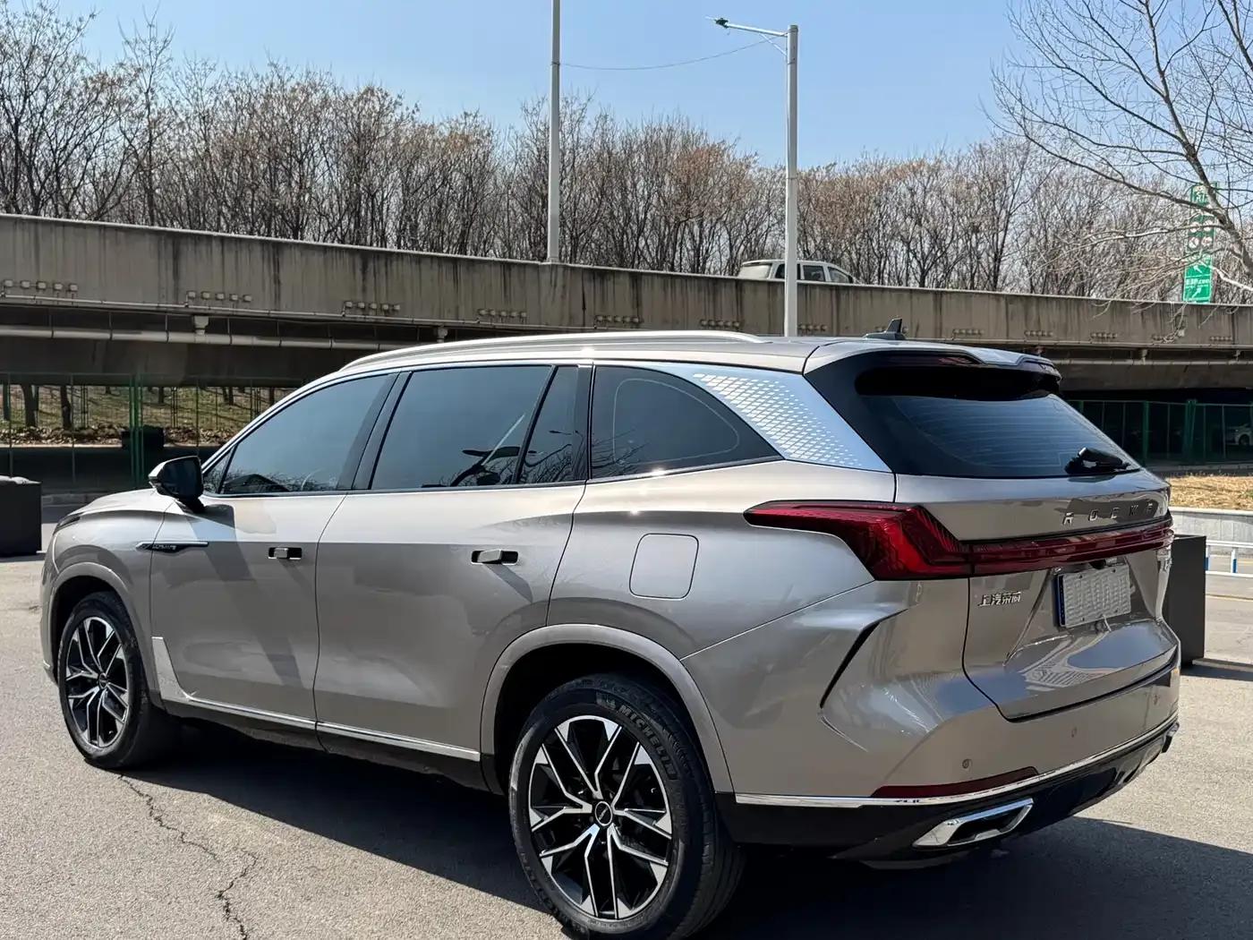Roewe RX9 2023 2.0T AWD Premium Edition — миниатюра 7