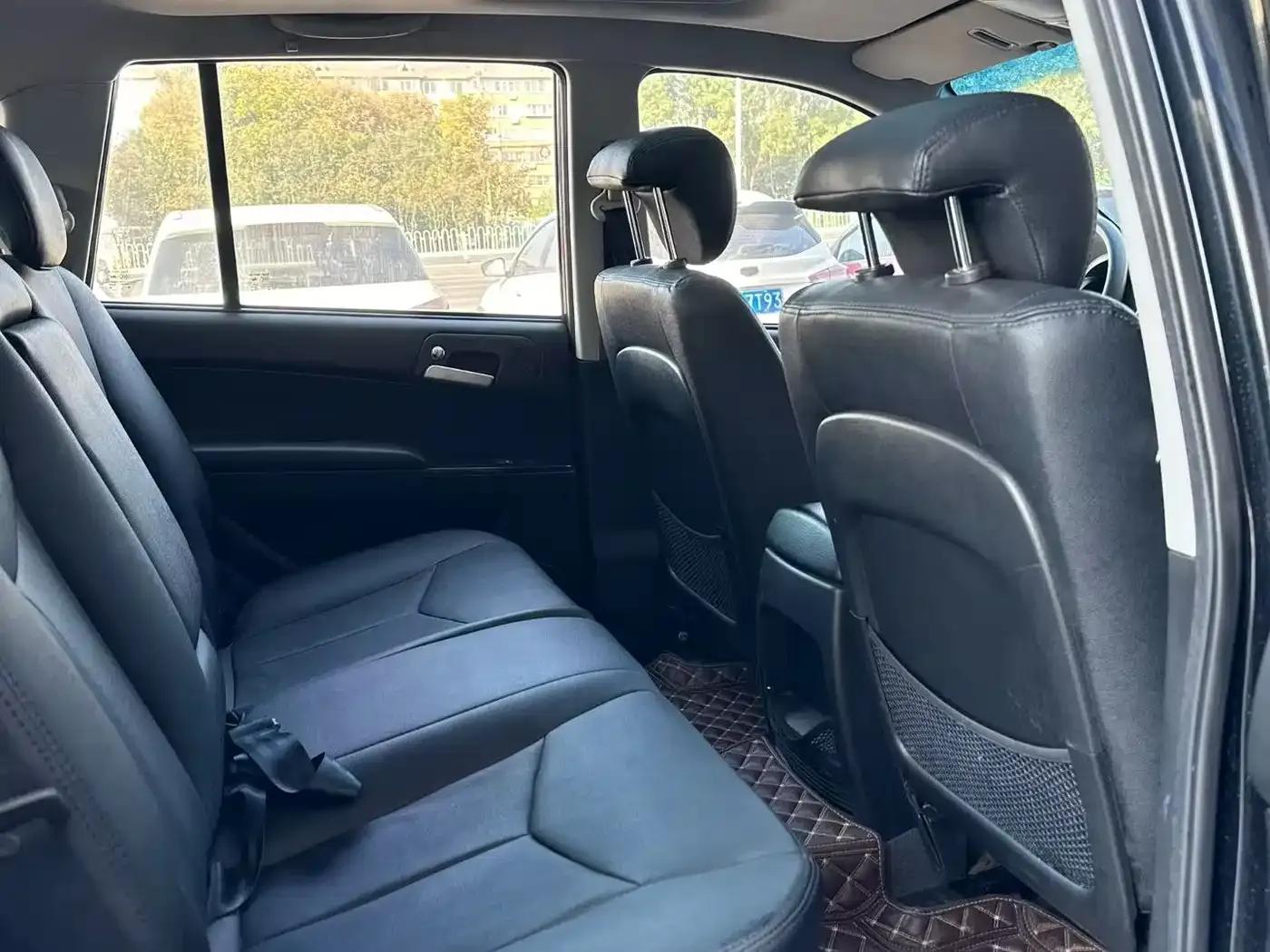 Roewe W5 2014 1.8T 2WD Automatic Shengyu Special Edition — миниатюра 7