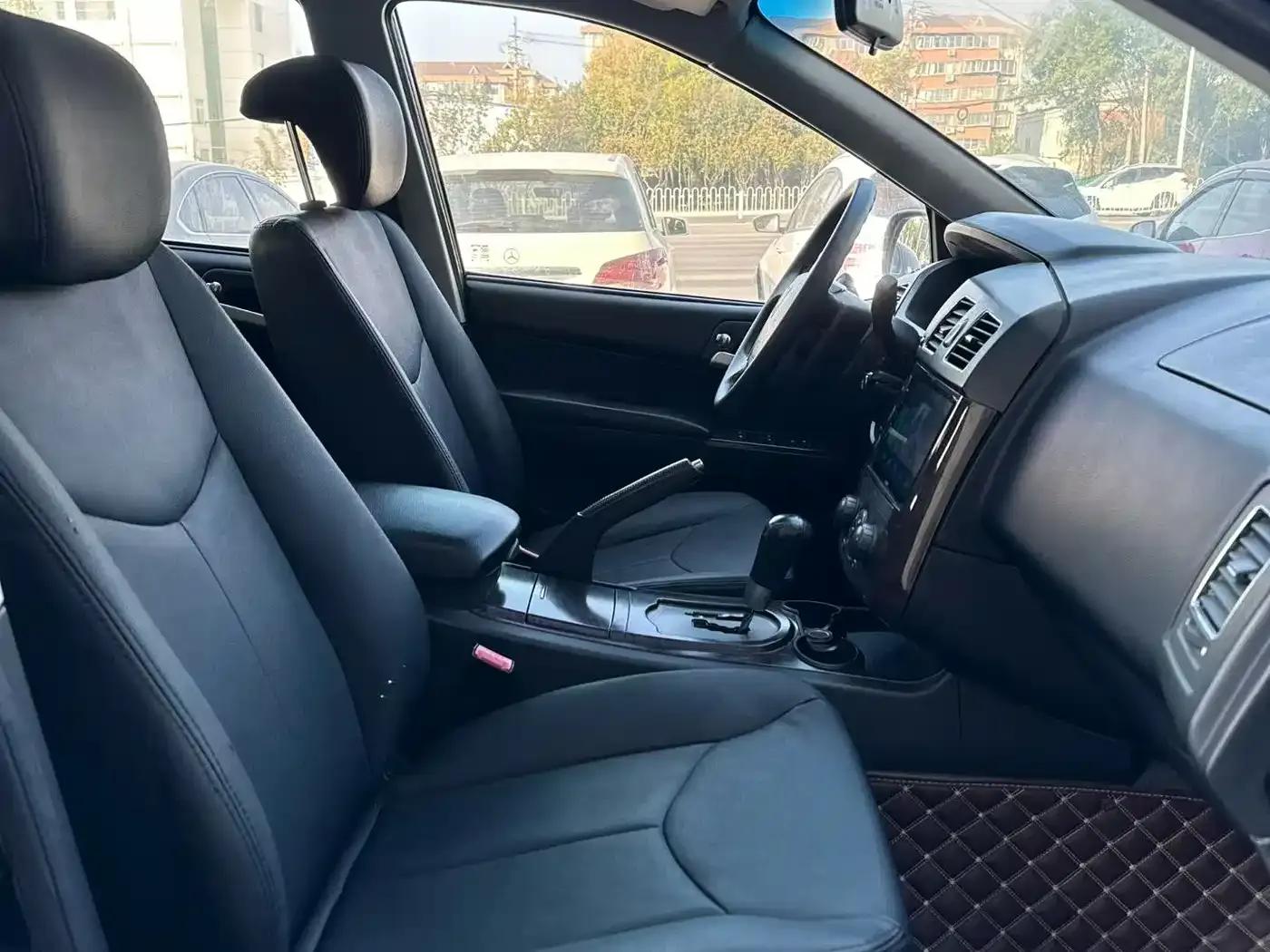 Roewe W5 2014 1.8T 2WD Automatic Shengyu Special Edition — миниатюра 8