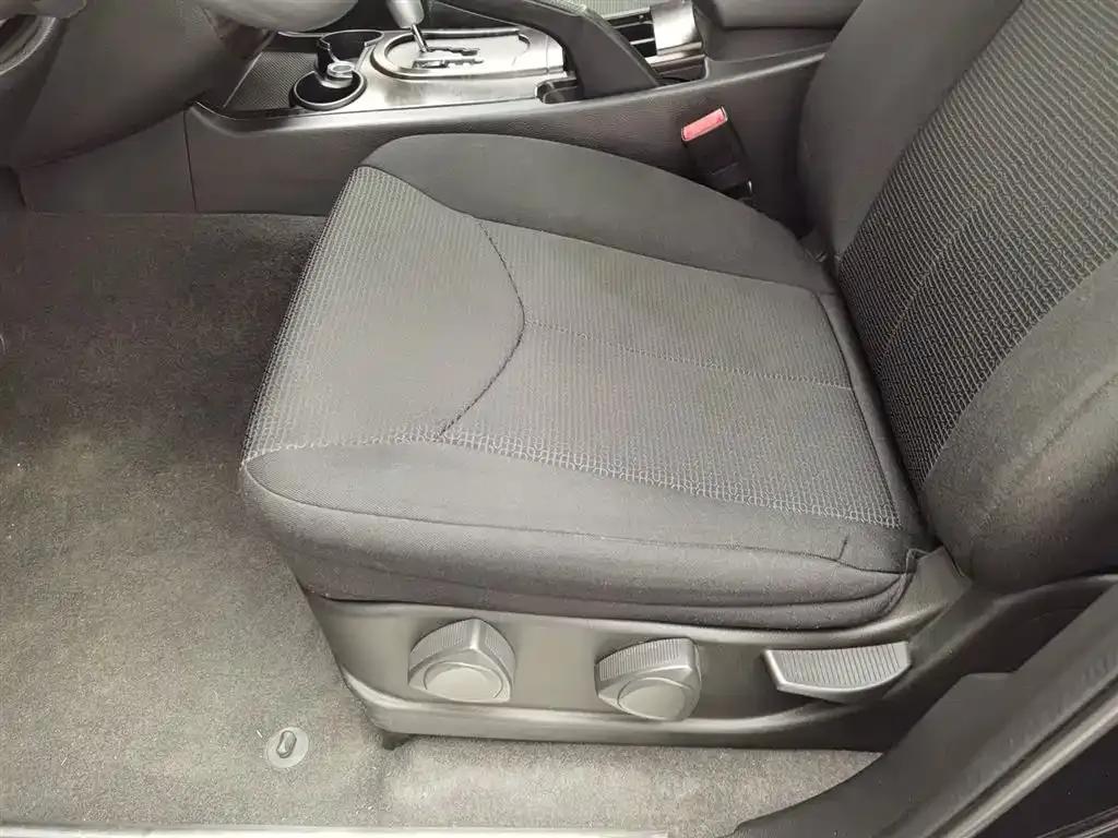 Roewe W5 2014 1.8T 2WD Automatic Shengyu Special Edition — миниатюра 20