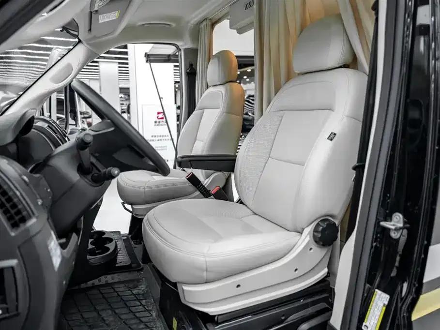 ProMaster RV 2018 3.6L Canadian Spec — миниатюра 42