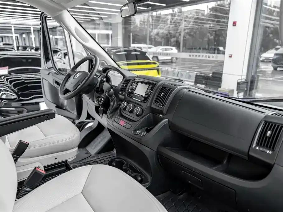 ProMaster RV 2018 3.6L Canadian Spec — миниатюра 47