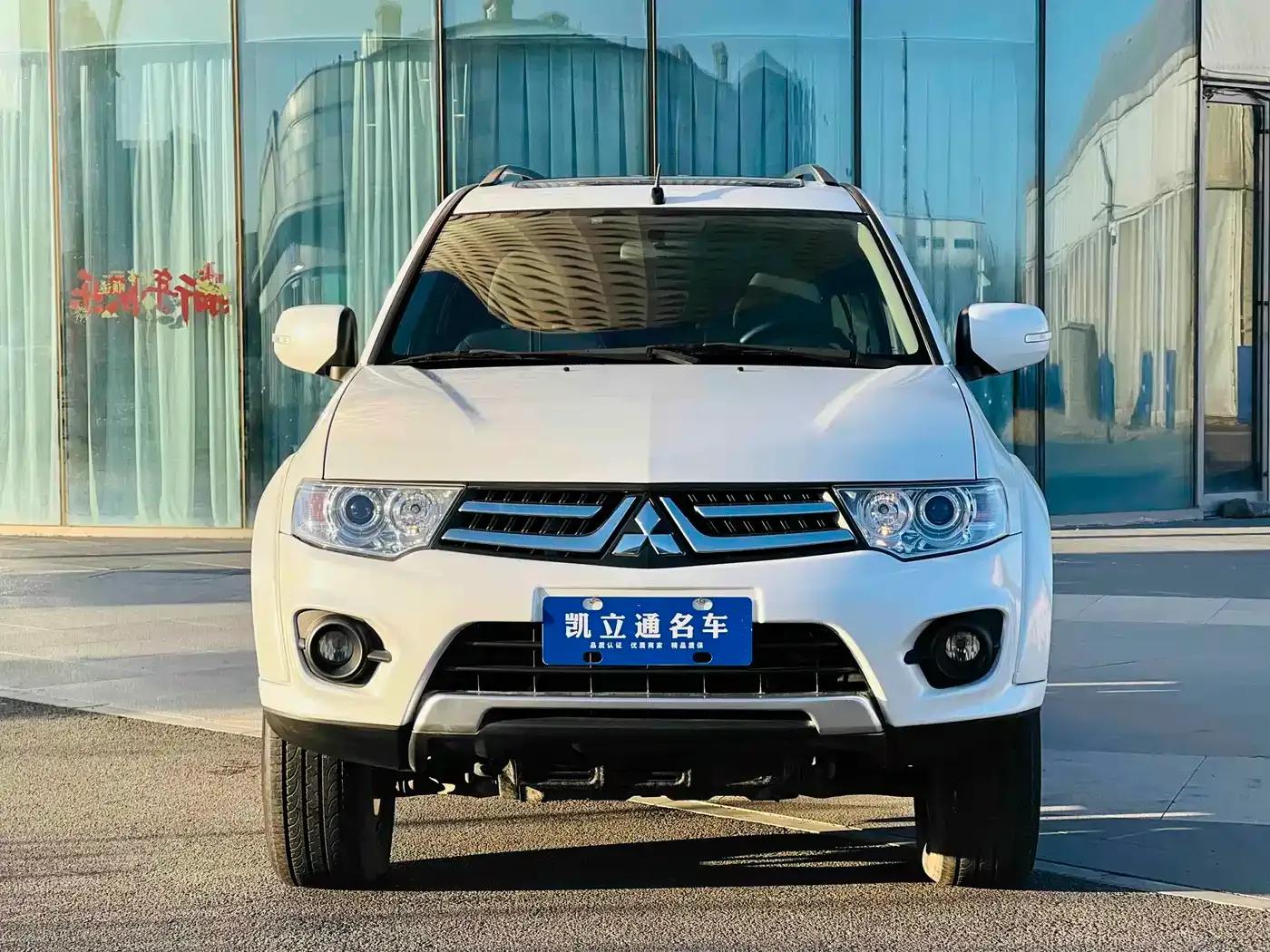2013 Pajero Sport 3.0L Automatic 2WD Luxury Edition — миниатюра 2