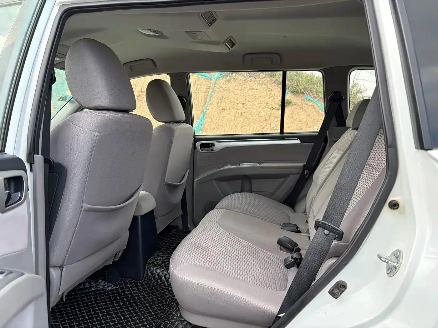 2013 Pajero Sport 3.0L Automatic 4WD Executive Edition — миниатюра 6