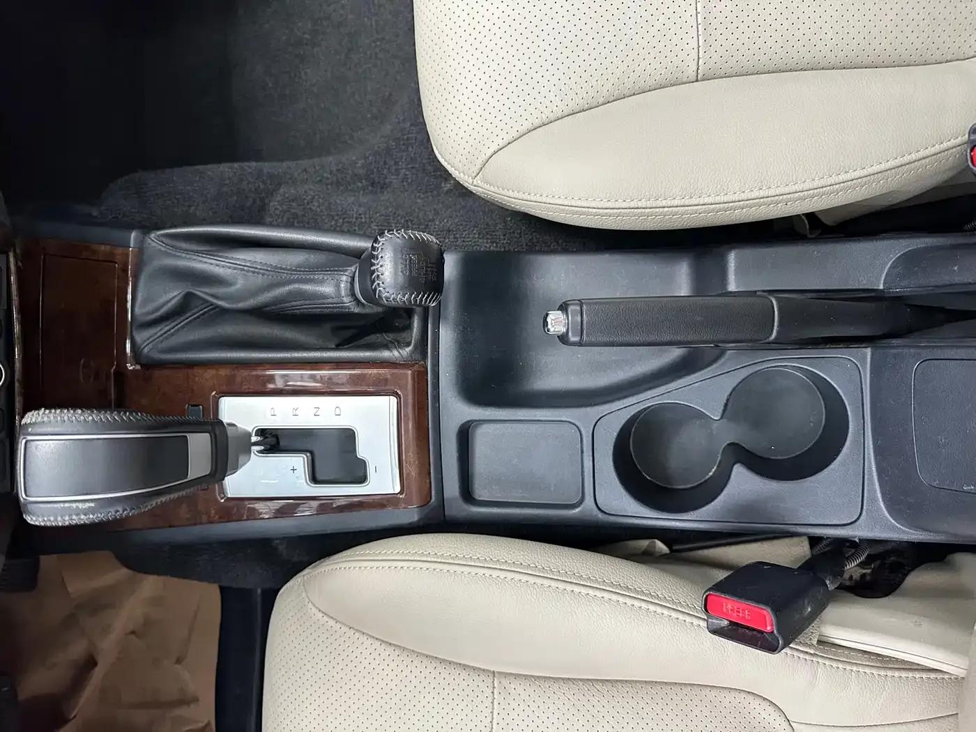 2013 Pajero Sport 3.0L Automatic 4WD Flagship Edition — миниатюра 16