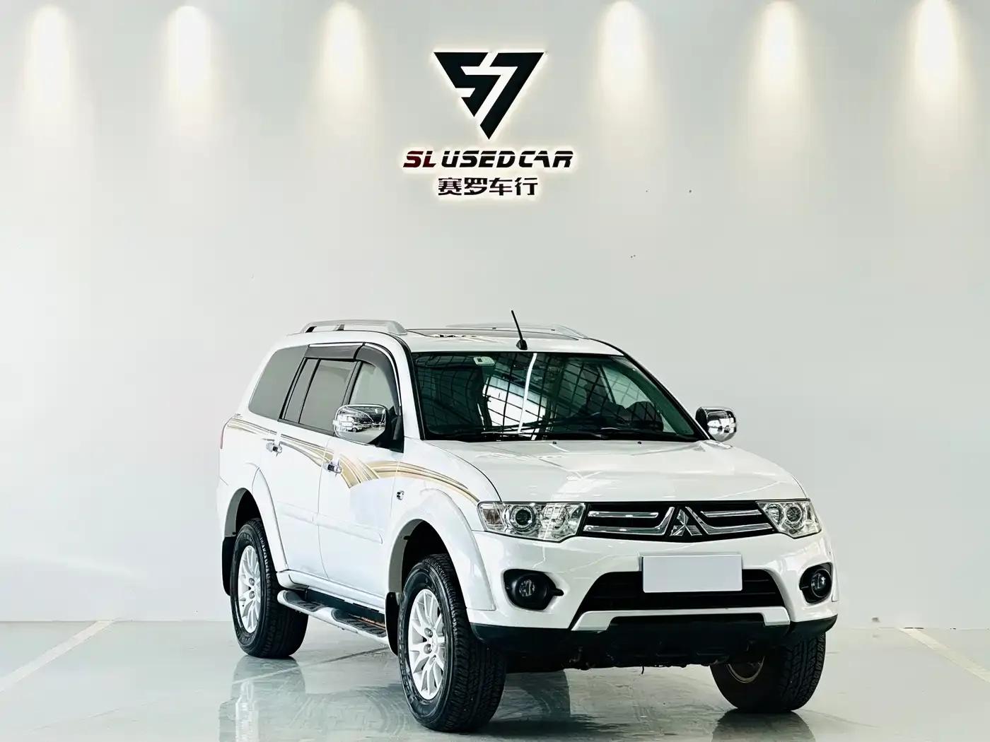 2013 Pajero Sport 3.0L Automatic 4WD Flagship Edition — миниатюра 3