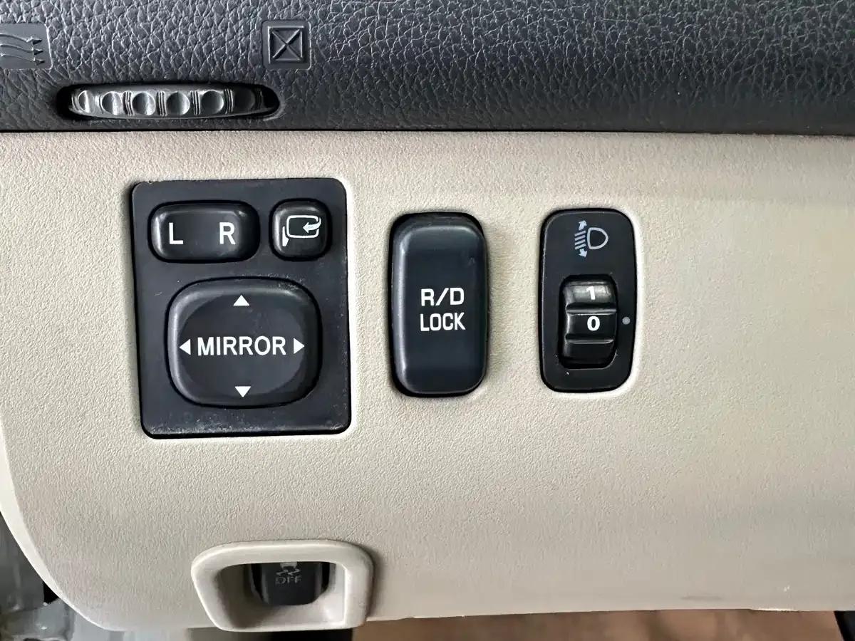 2013 Pajero Sport 3.0L Automatic 4WD Flagship Edition — миниатюра 23