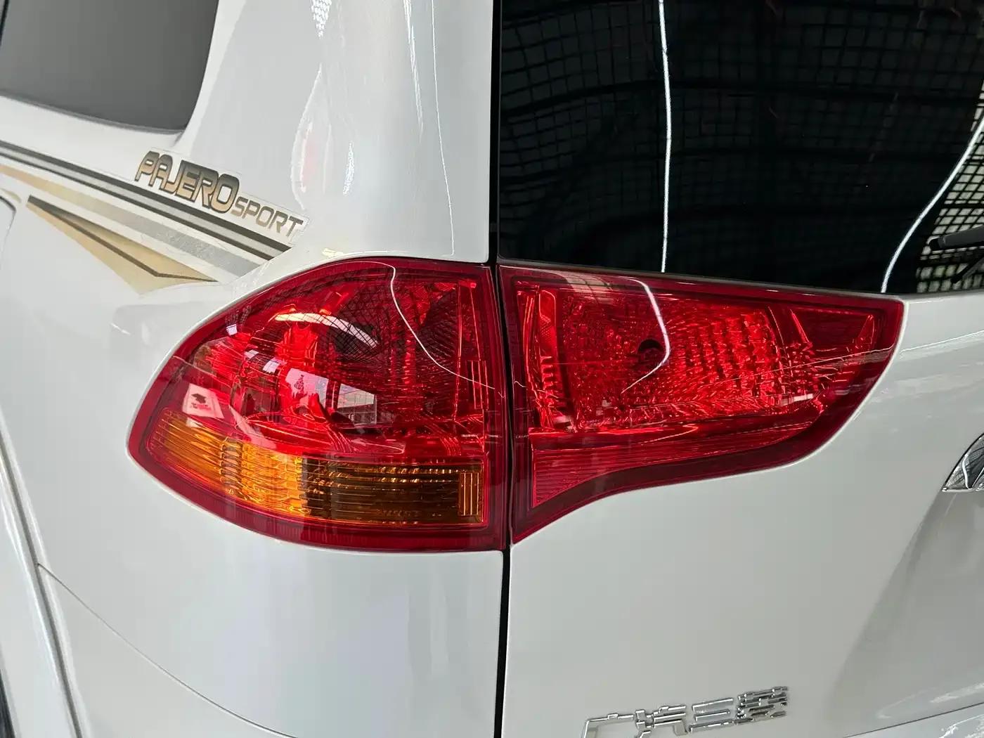 2013 Pajero Sport 3.0L Automatic 4WD Flagship Edition — миниатюра 10