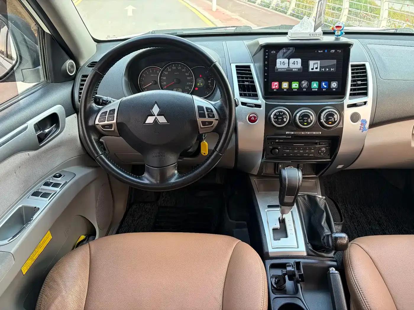 2013 Pajero Sport 3.0L Automatic 4WD Executive Edition — миниатюра 8