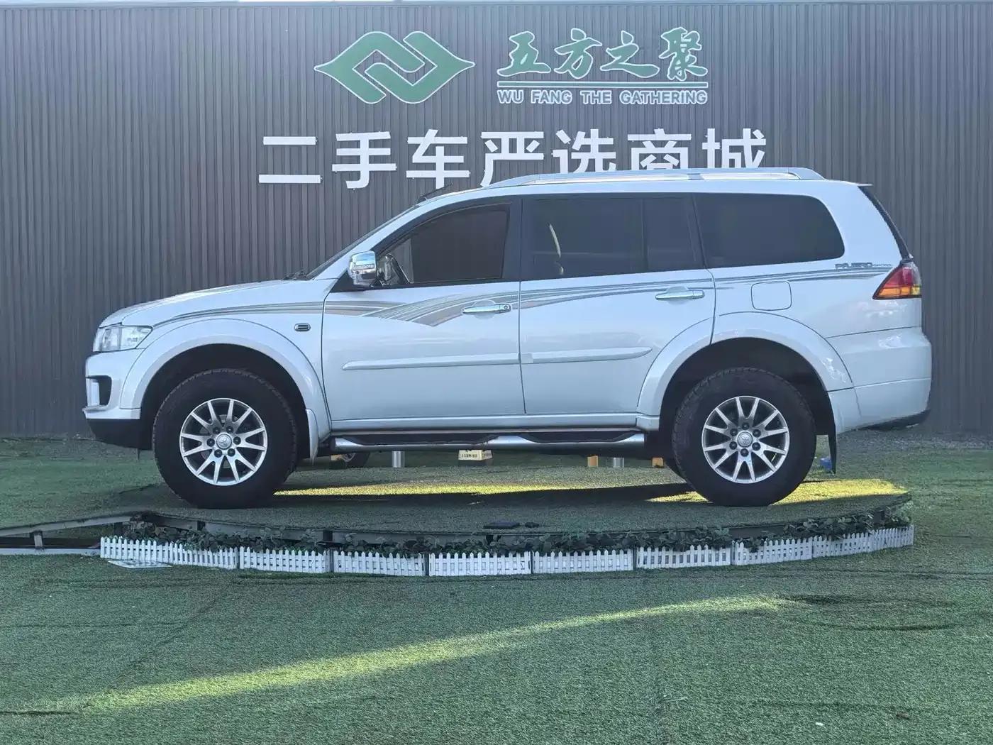 2013 Pajero Sport 3.0L Automatic 4WD Flagship Edition — миниатюра 20