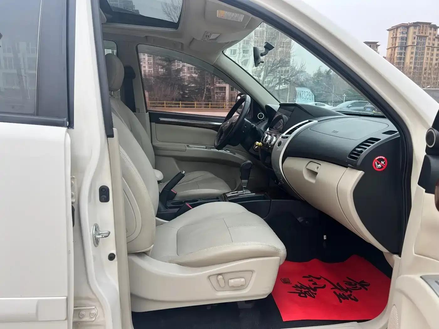 2013 Pajero Sport 3.0L Automatic 2WD Luxury Edition — миниатюра 12