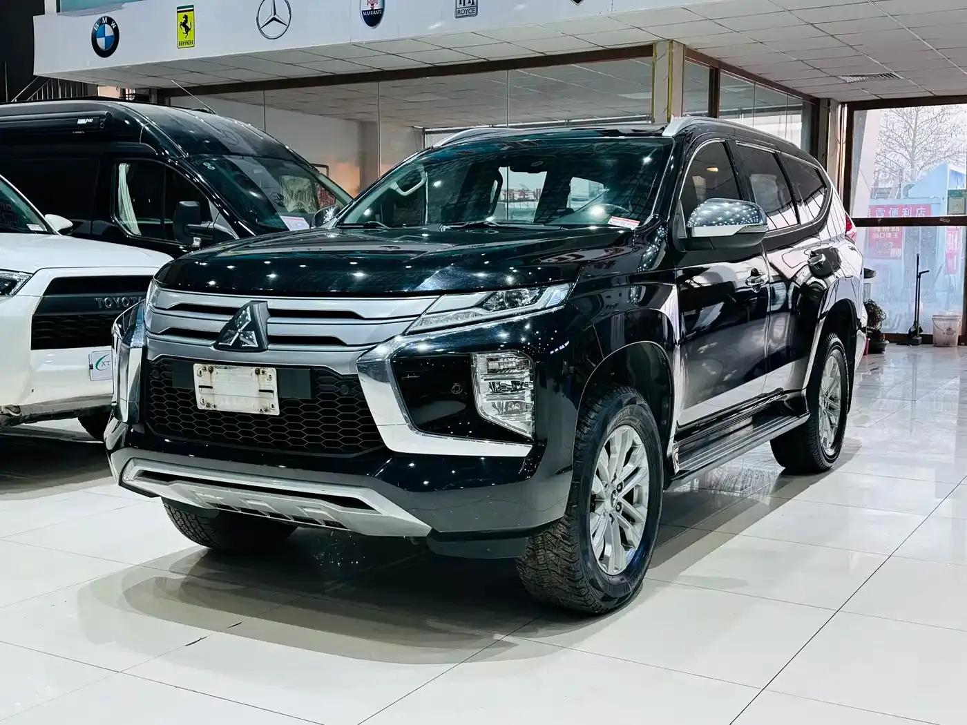 2020 Pajero Sport (Imported) 3.0L Luxury Edition — миниатюра 1