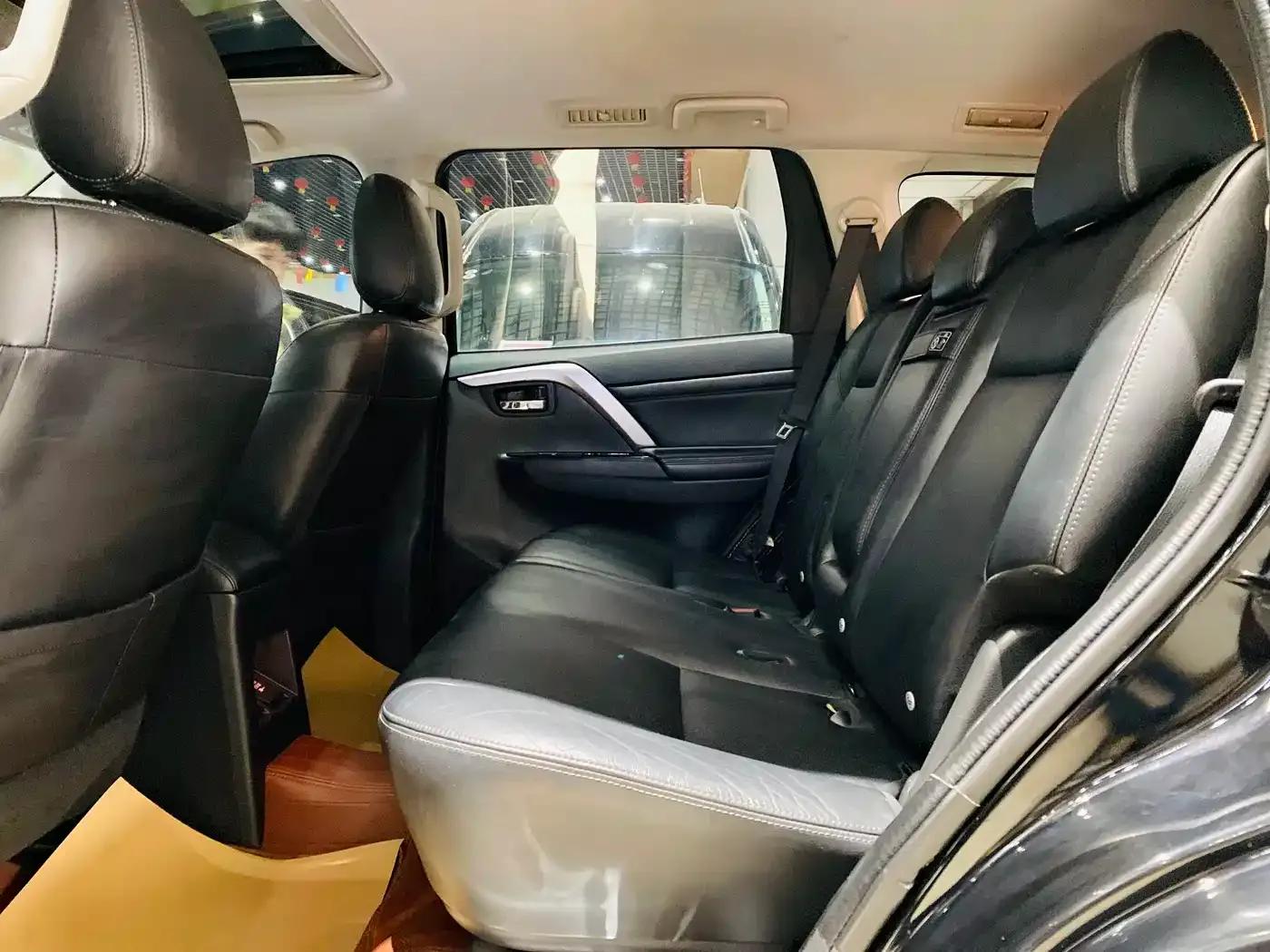 2020 Pajero Sport (Imported) 3.0L Luxury Edition — миниатюра 12