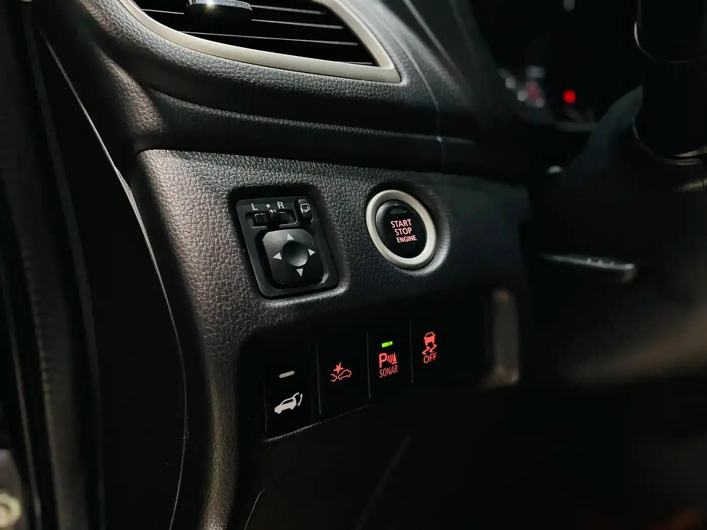 2020 Pajero Sport (Imported) 3.0L Luxury Edition — миниатюра 9