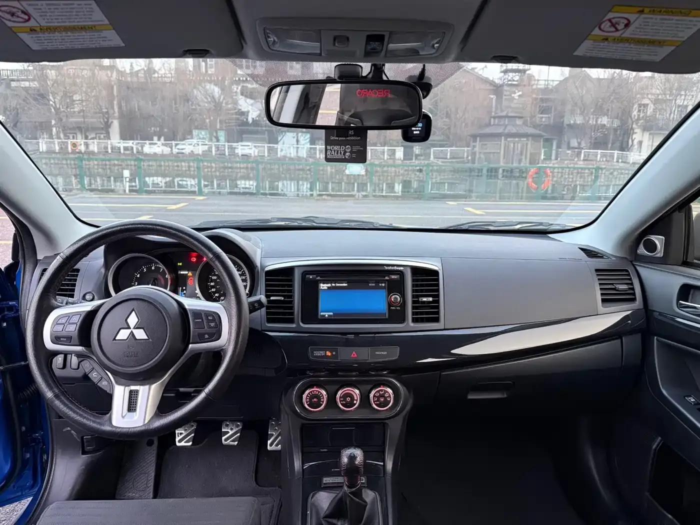 2015 Lancer 2.0L Canadian Spec — миниатюра 7