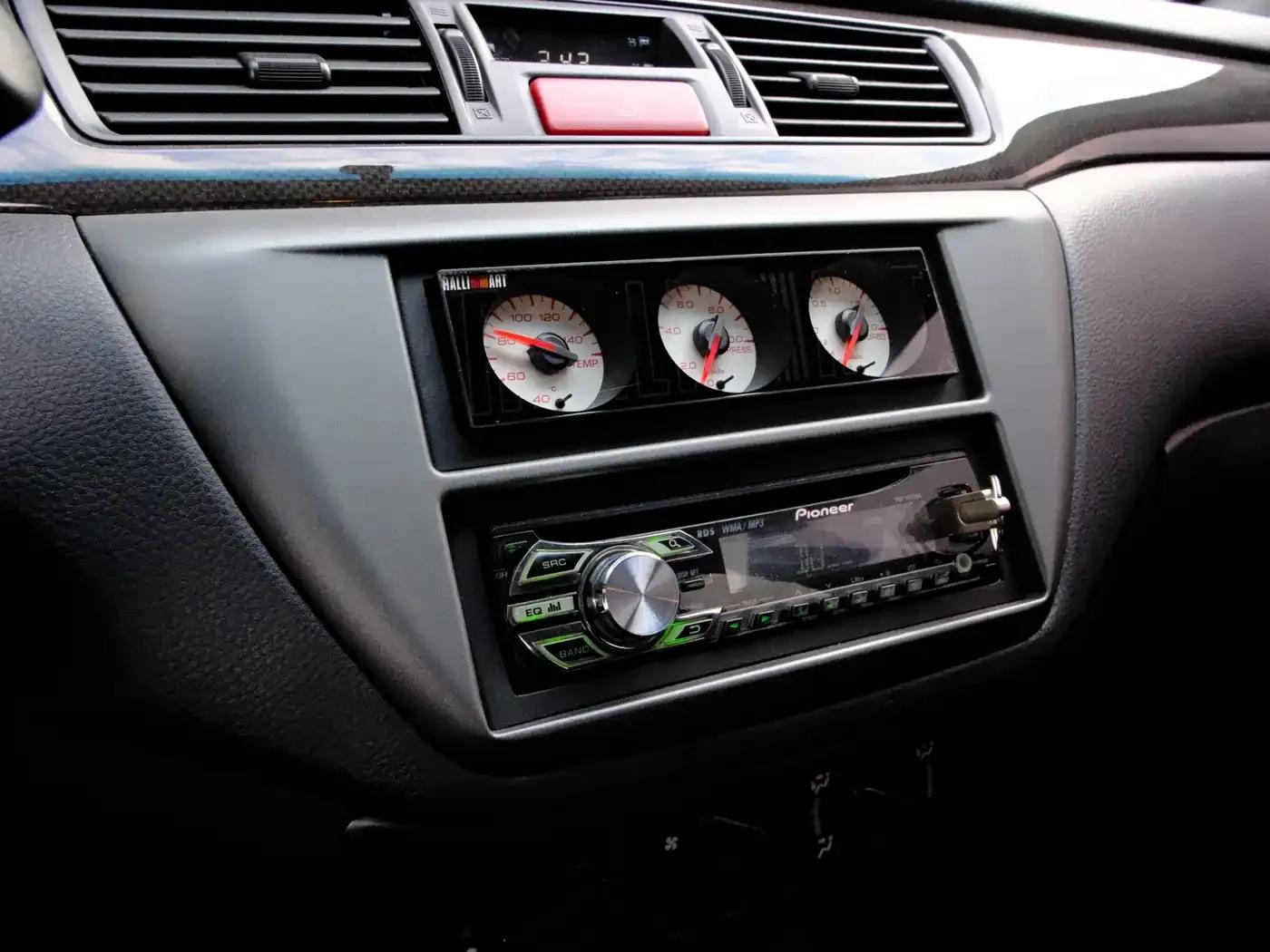 2006 Lancer 2.0T EVO IX — миниатюра 11