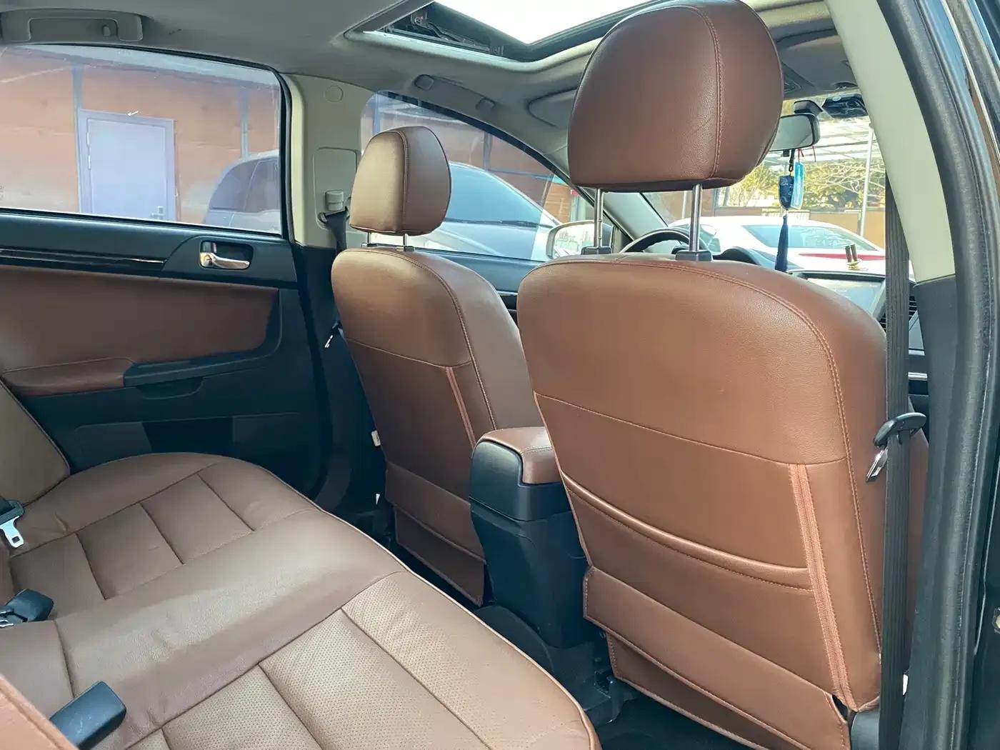 Fengdis 2013 1.8L Automatic Deluxe Model (National IV Emission Standard) — миниатюра 10