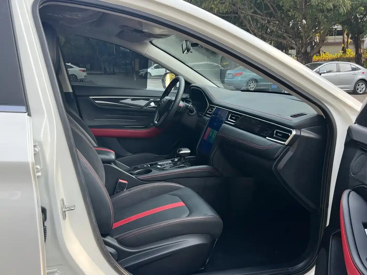 Sihao A5 2021 1.5T CVT Premium Intelligent Connected Edition — миниатюра 17