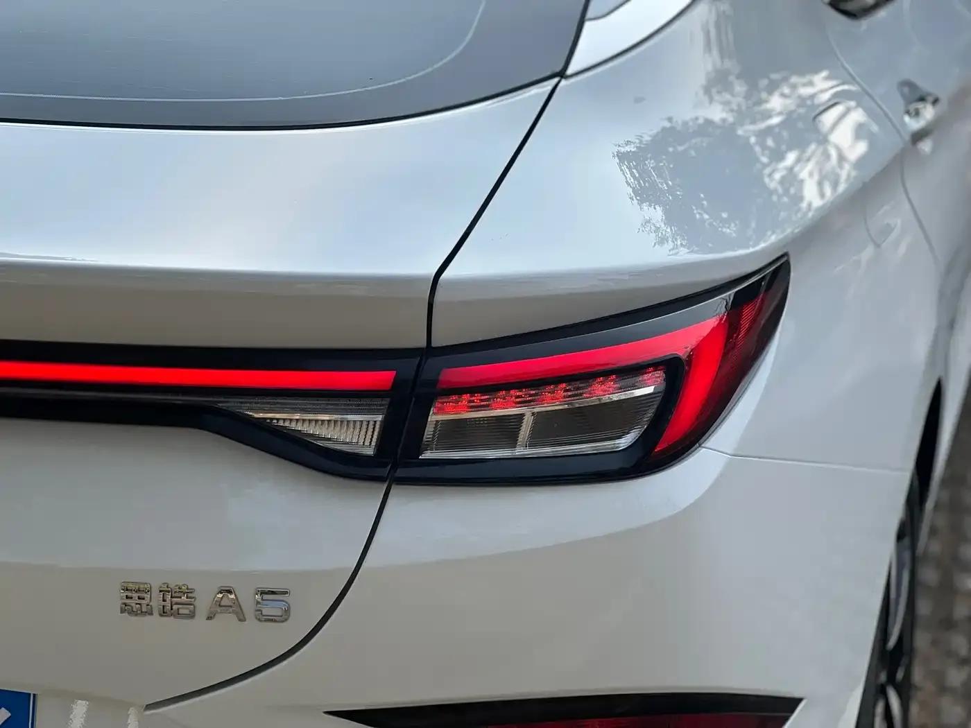 Sihao A5 2021 1.5T CVT Premium Intelligent Connected Edition — миниатюра 9