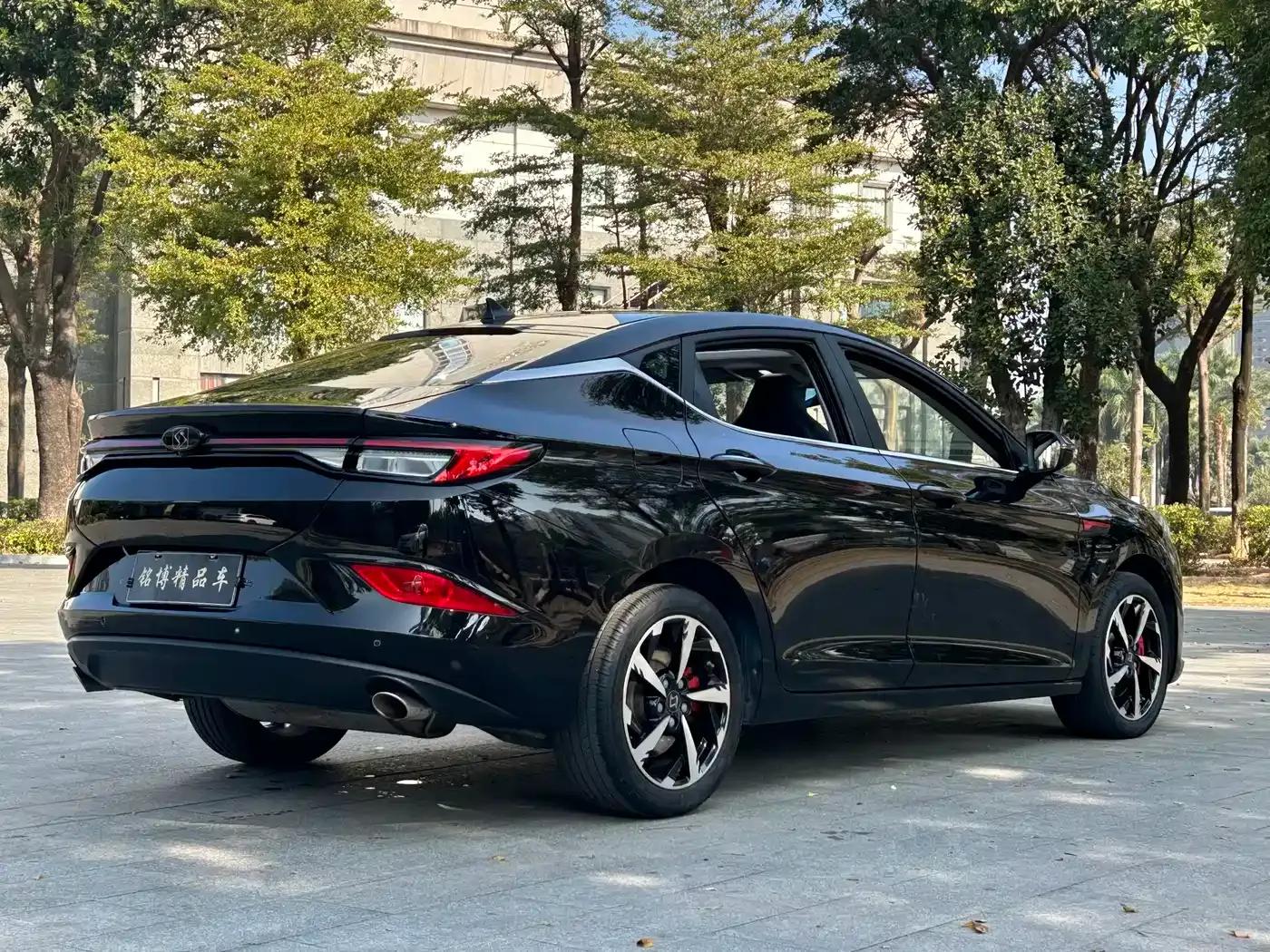 Sihao A5 2021 1.5T CVT Premium Intelligent Connected Edition — миниатюра 11
