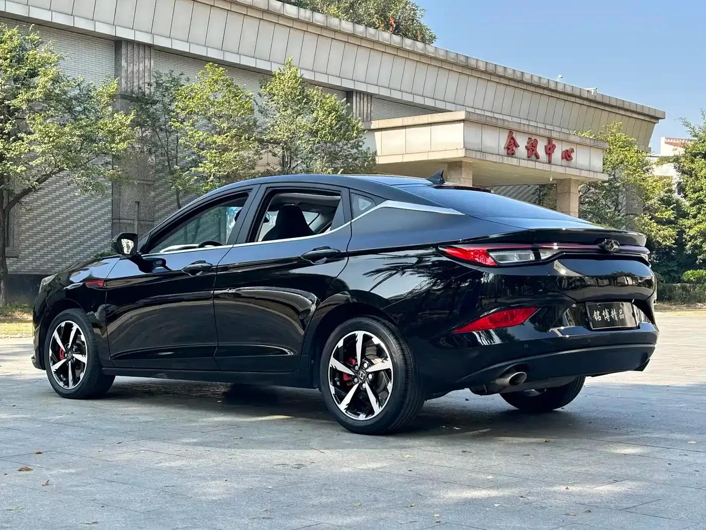 Sihao A5 2021 1.5T CVT Premium Intelligent Connected Edition — миниатюра 13
