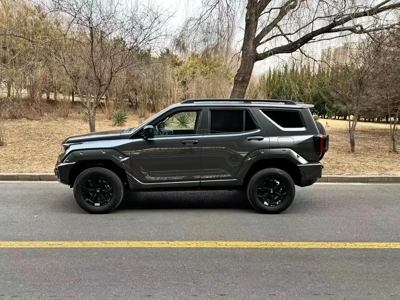 Tank 400 2025 2.0T Explorer Edition — миниатюра 3