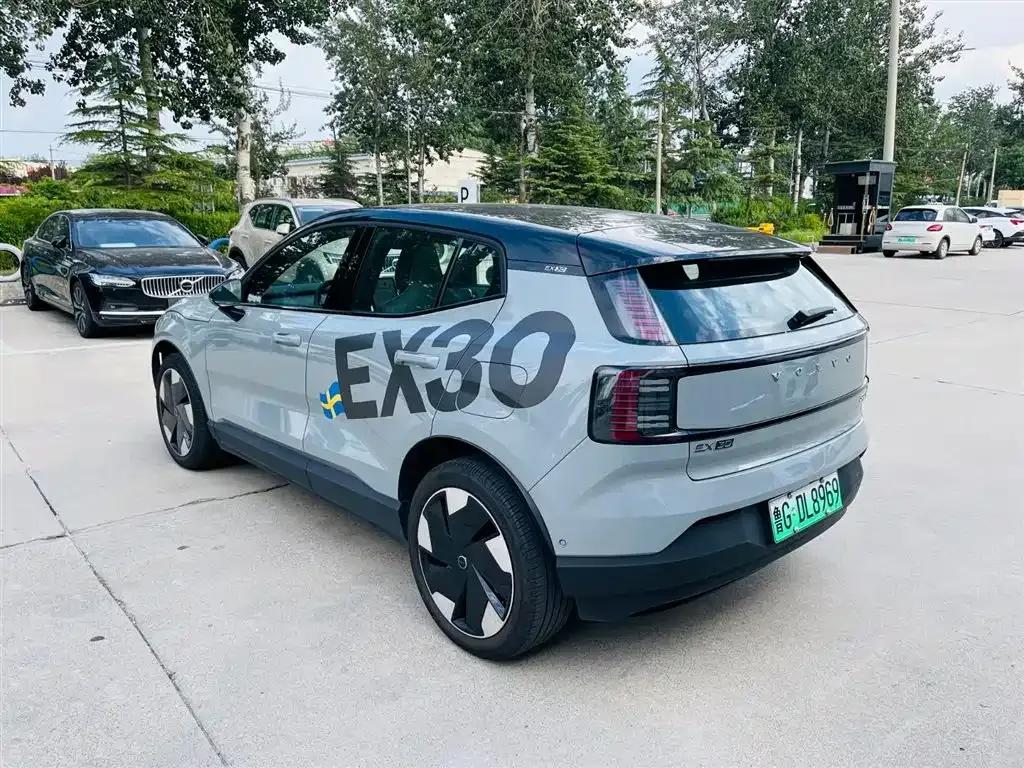 Volvo EX30 2025 Rear-Wheel Drive Long Range Ultra — миниатюра 4