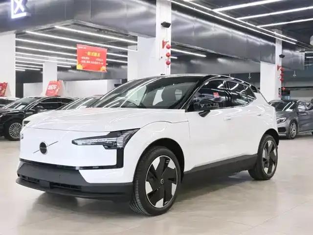 Volvo EX30 2025 Rear-Wheel Drive Long Range Plus