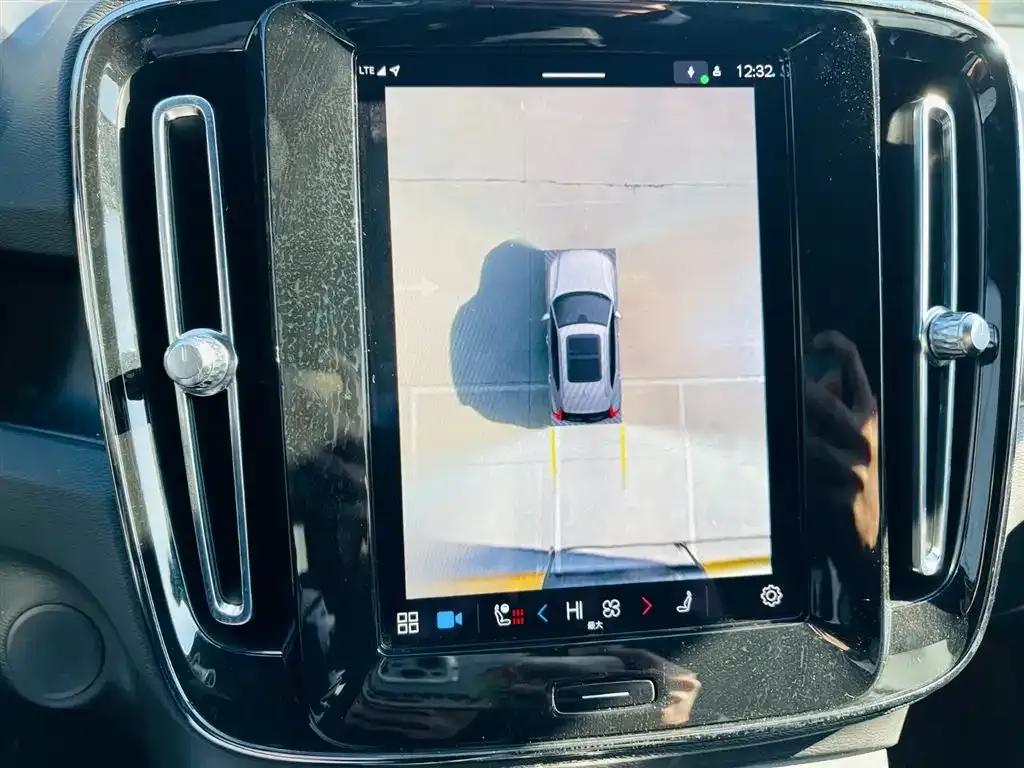 Volvo XC40 PHEV 2023 Long Range PRO — миниатюра 16
