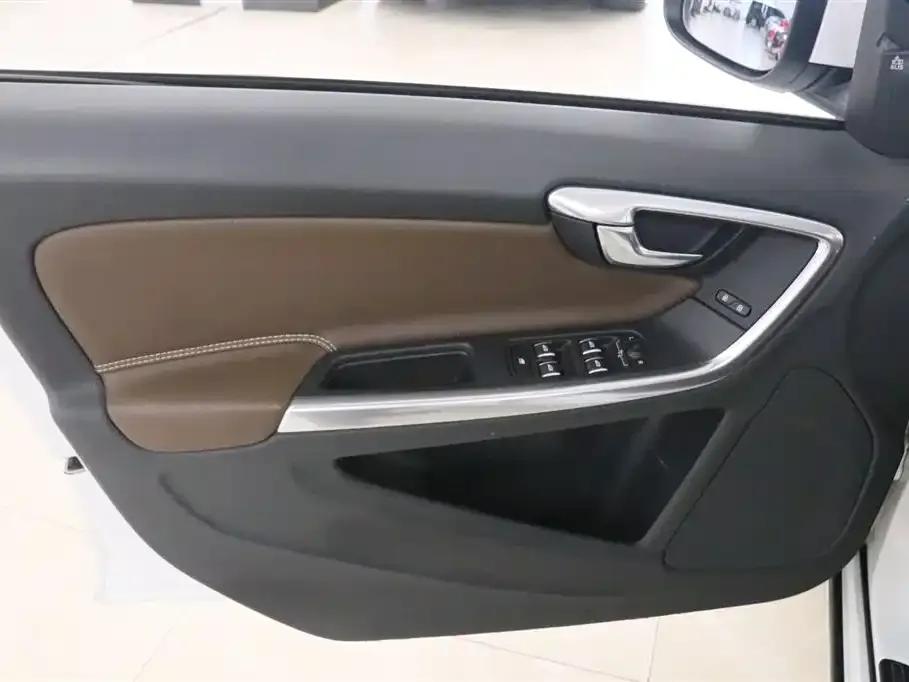 2018 Volvo S60 Plug-in Hybrid, S60L E-Drive Hybrid T6 Entry Edition — миниатюра 11