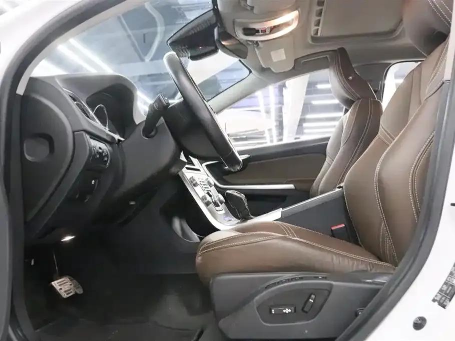 2018 Volvo S60 Plug-in Hybrid, S60L E-Drive Hybrid T6 Entry Edition — миниатюра 12