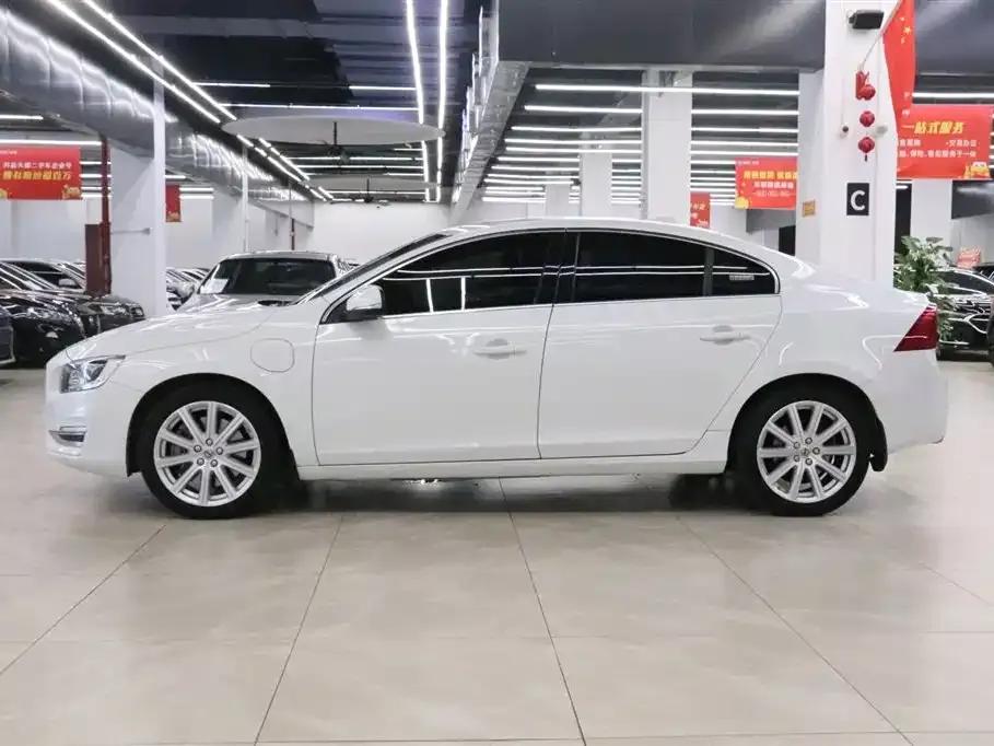 2018 Volvo S60 Plug-in Hybrid, S60L E-Drive Hybrid T6 Entry Edition — миниатюра 3