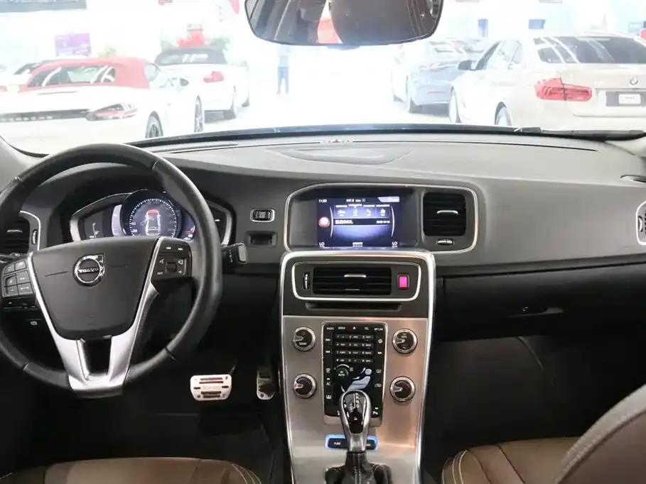 2018 Volvo S60 Plug-in Hybrid, S60L E-Drive Hybrid T6 Entry Edition — миниатюра 5