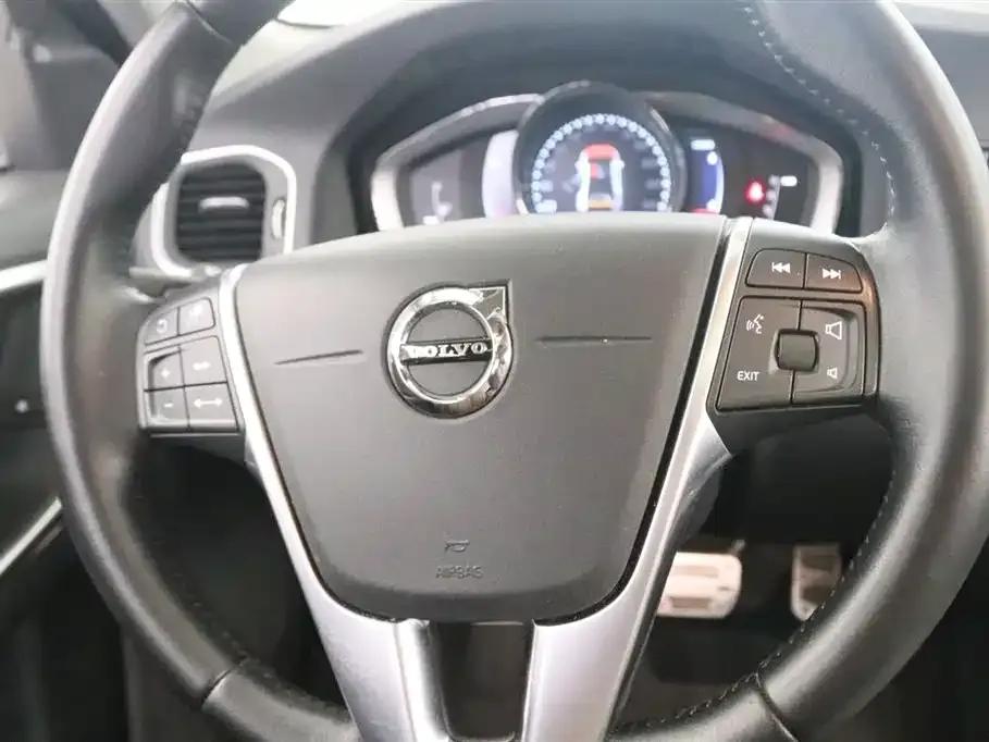 2018 Volvo S60 Plug-in Hybrid, S60L E-Drive Hybrid T6 Entry Edition — миниатюра 6